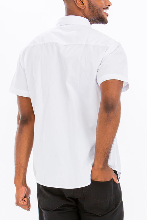 Camisa de dos bolsillos con botones