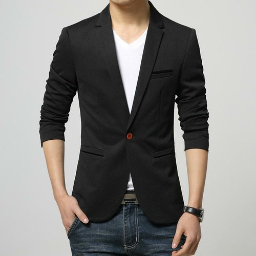 Blazer de hombre con corte ajustado.
